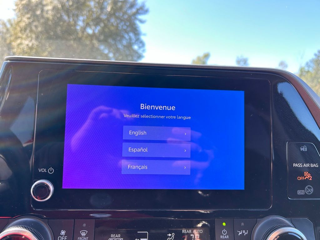 Thumbnail: 2023 Toyota Highlander - 25