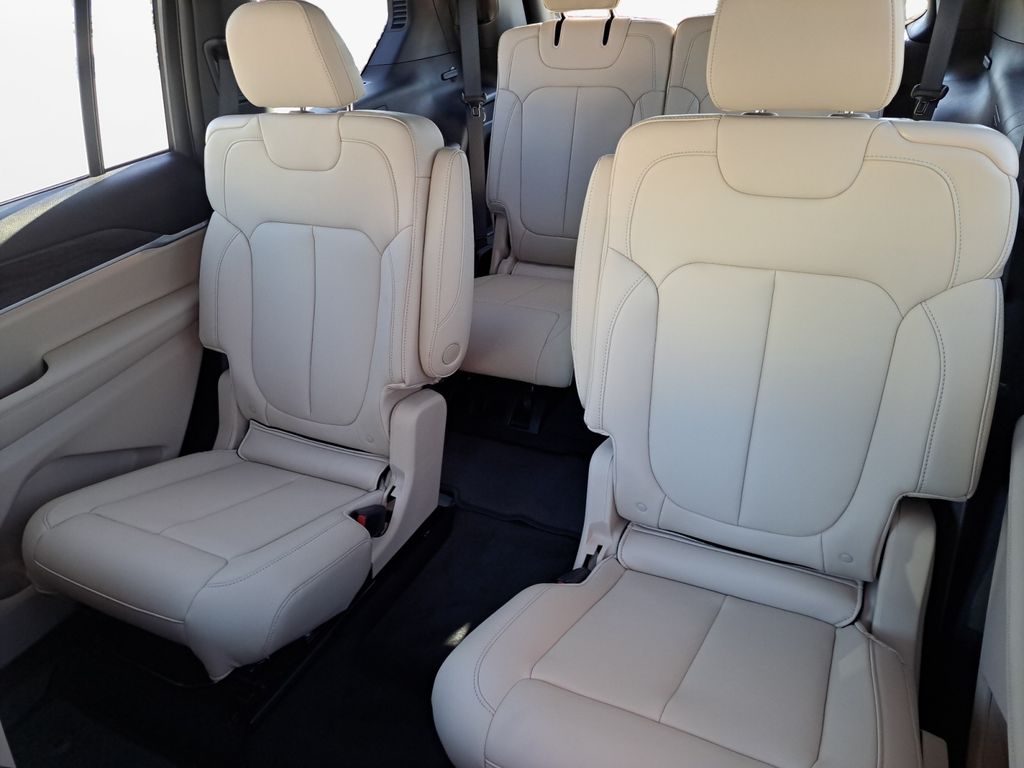 New Car 2025 Jeep Grand Cherokee L  Limited For Sale Under $50,000 In Austin, Texas