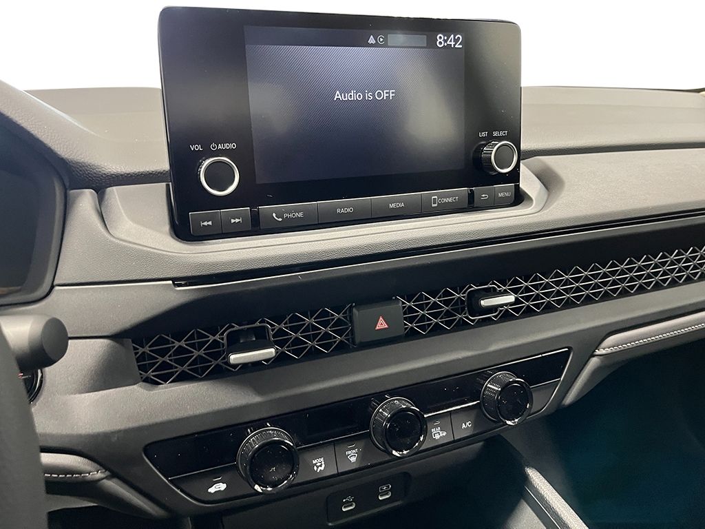 2025 Honda Accord SE - Photo 20