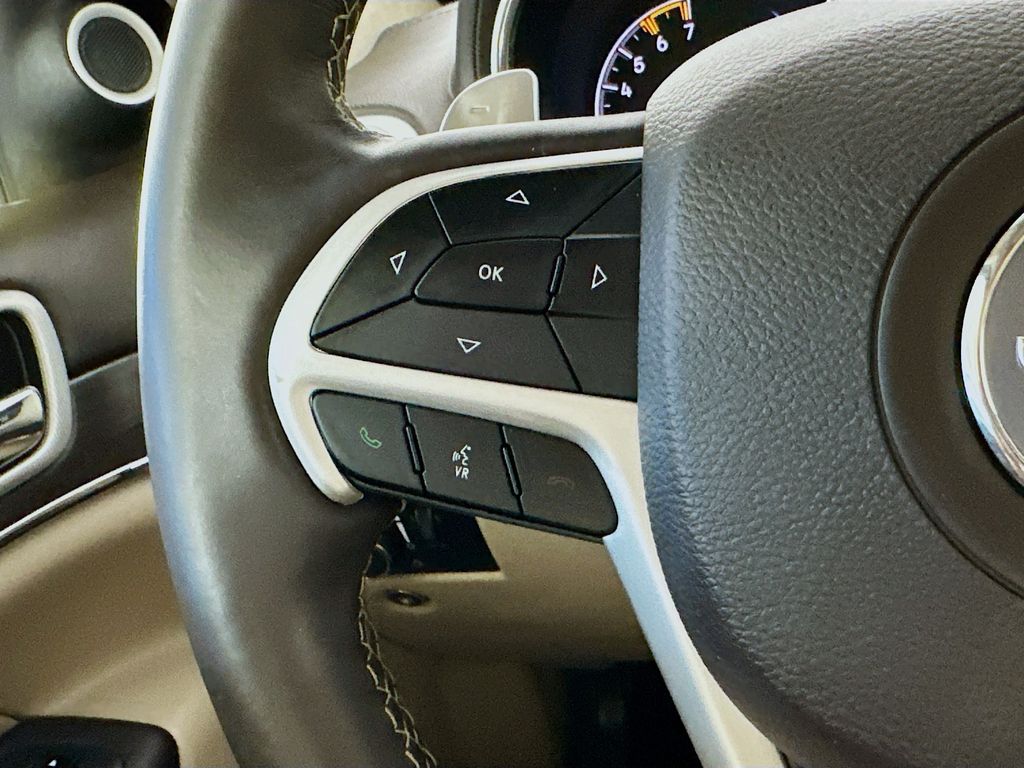 JeepGrand Cherokee25