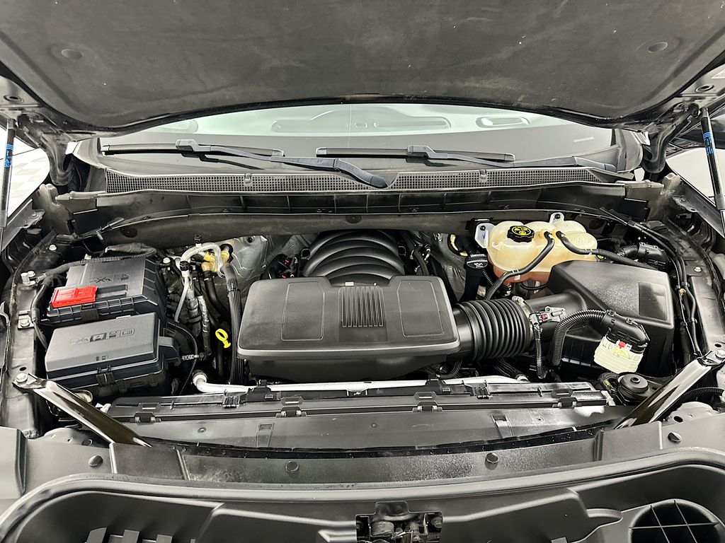 Thumbnail: 2023 Chevrolet Tahoe - 30