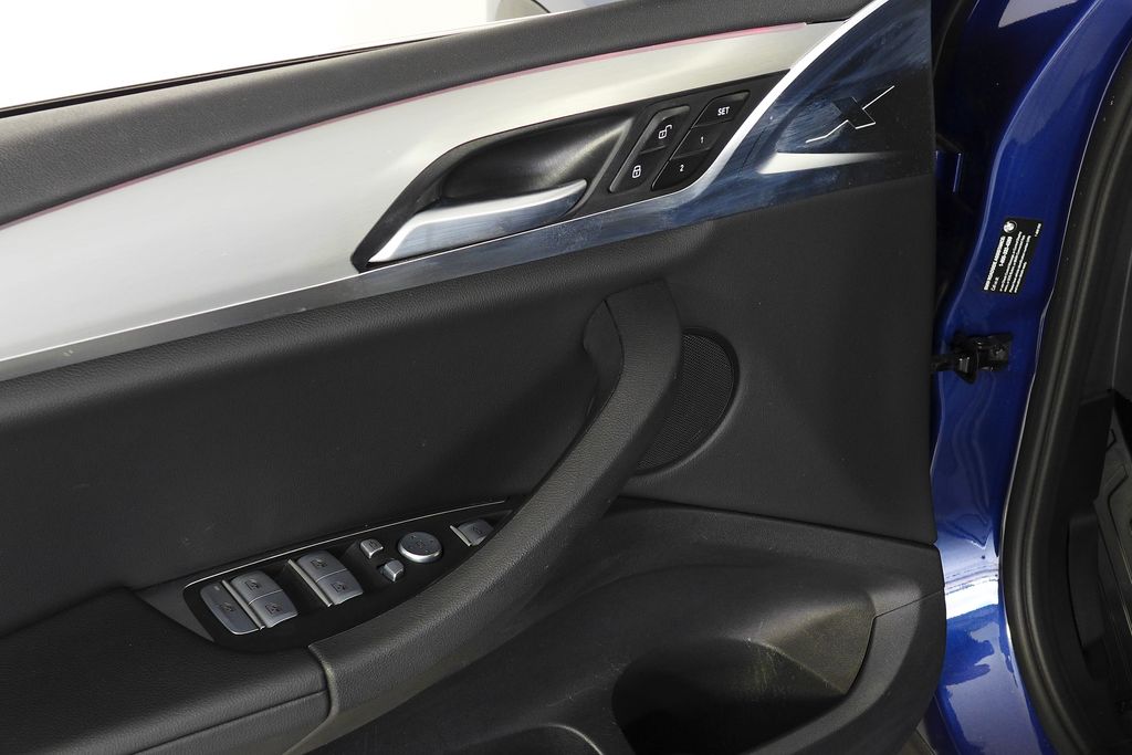 Thumbnail: 2023 BMW X3 - 12