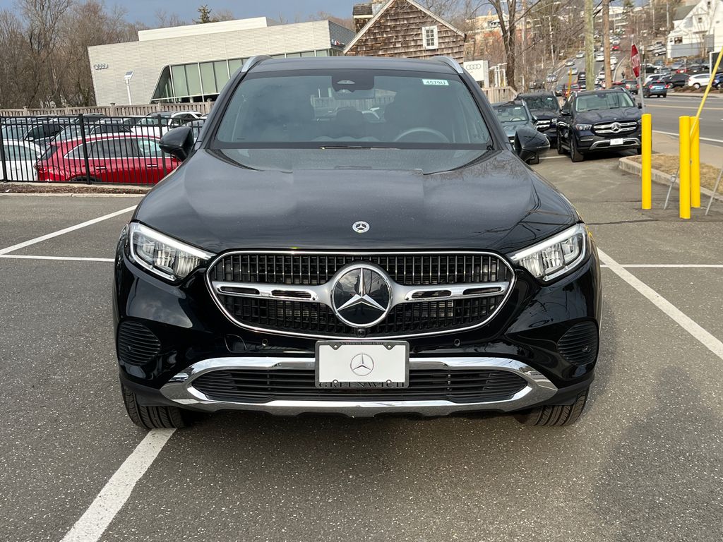 2025 Mercedes-Benz GLC 300 6