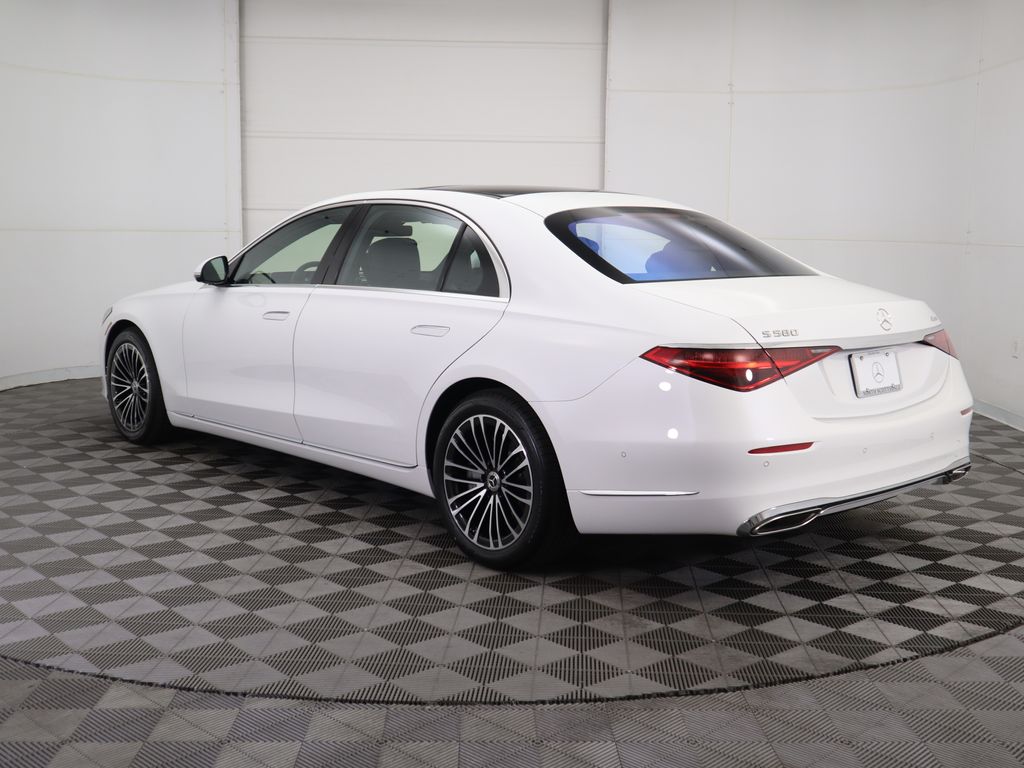 Thumbnail: 2025 Mercedes-Benz S-Class - 7