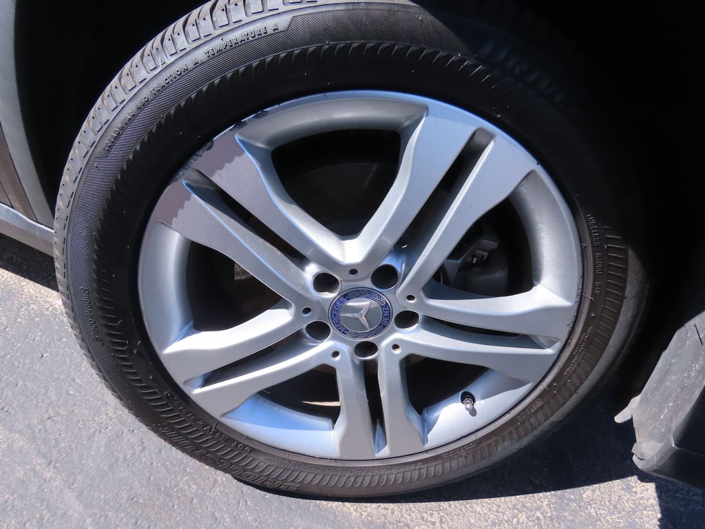 Thumbnail: 2015 Mercedes-Benz GLA - 18