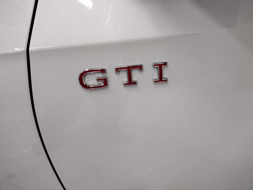 2026 Volkswagen Golf GTI Autobahn