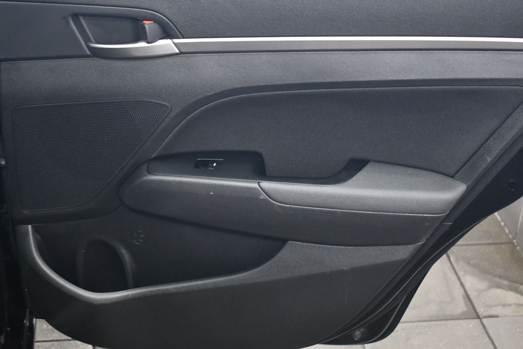 Thumbnail: 2019 Hyundai Elantra - 29