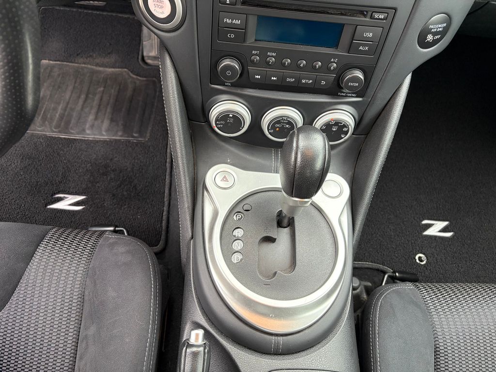 2017 Nissan 370Z Sport
