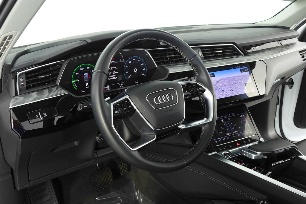 Thumbnail: 2024 Audi Q8 e-tron - 31
