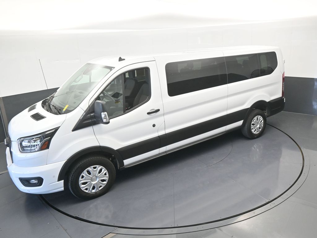 Used 2023 Oxford White Ford XLT image 42