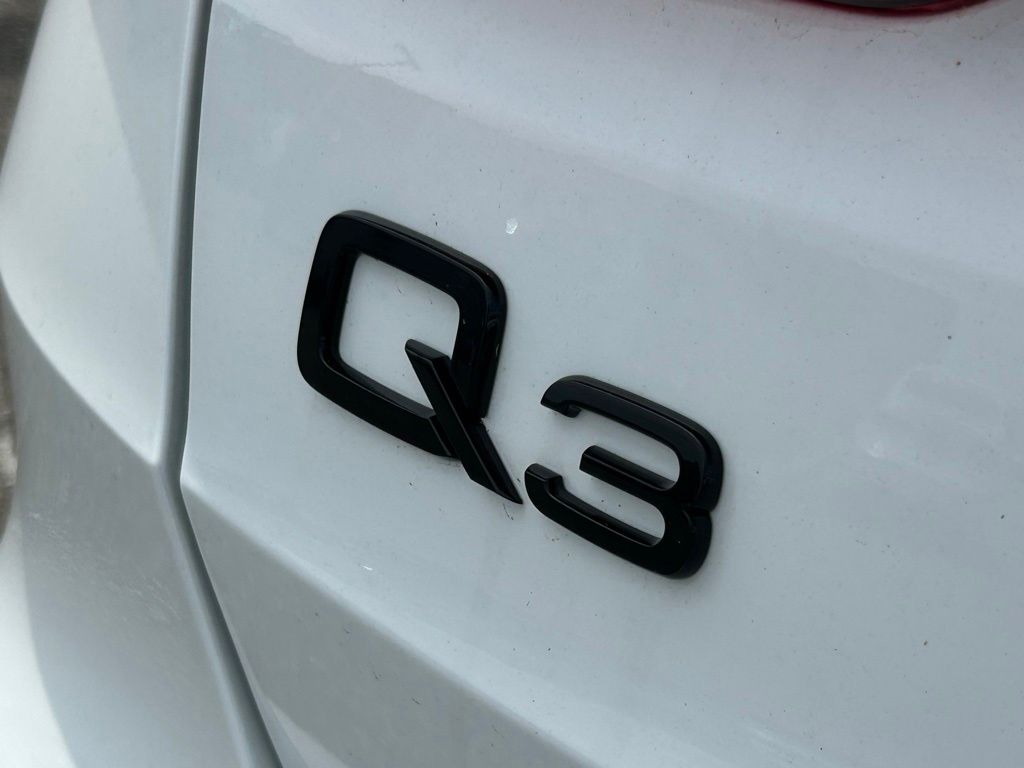 Certified Used 2025 White Audi quattro image 58