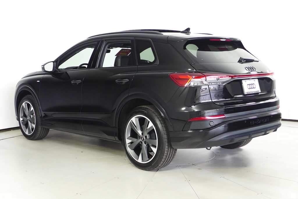Thumbnail: 2023 Audi Q4 e-tron - 9