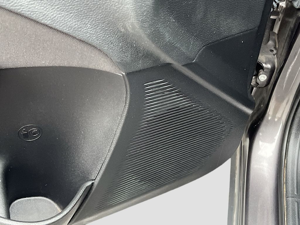 2021 Dodge Challenger SXT - Photo 19