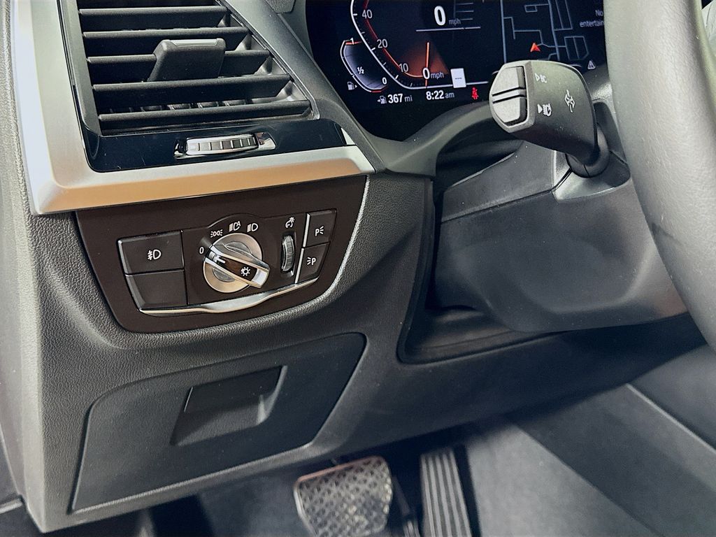 Thumbnail: 2021 BMW X3 - 10