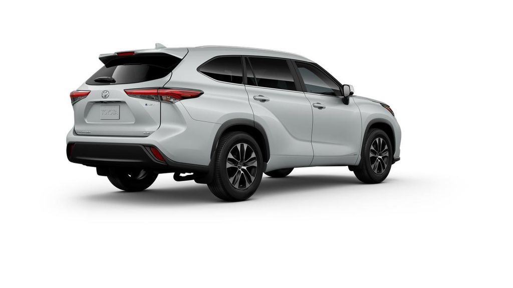 Thumbnail: 2025 Toyota Highlander - 10
