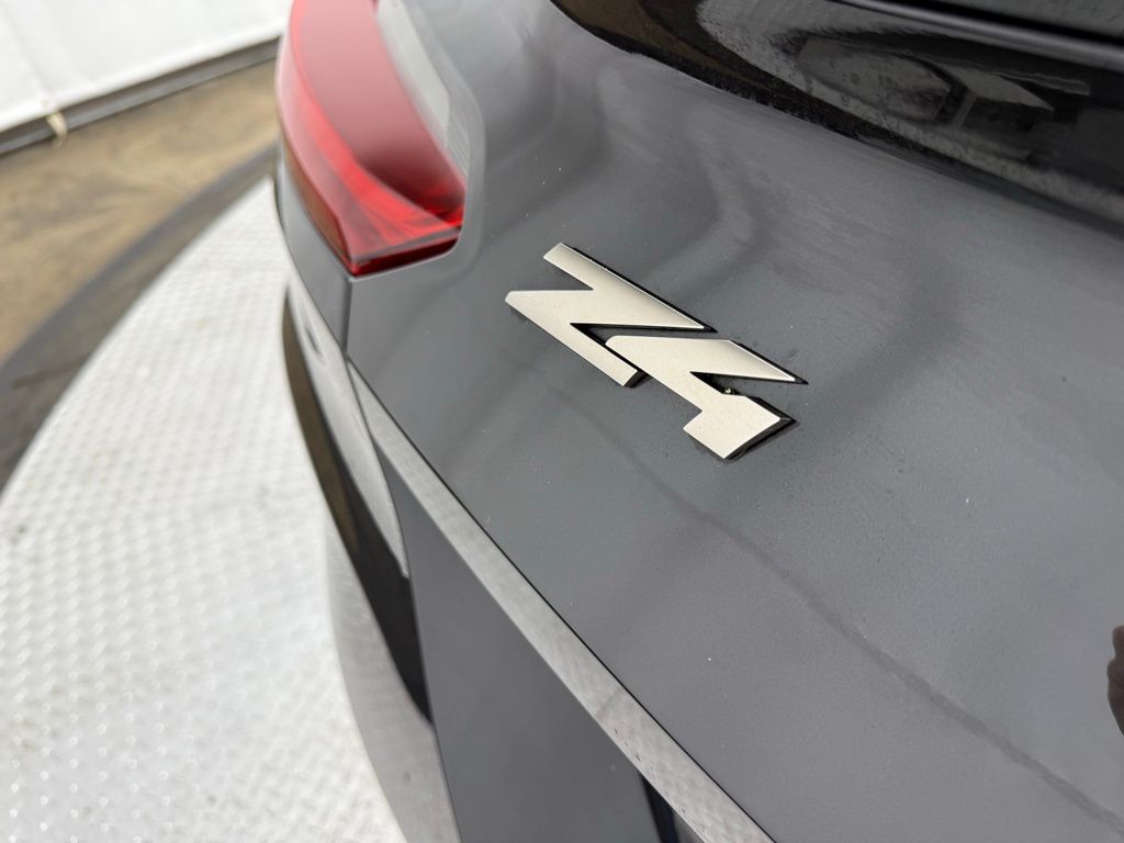 2022 BMW Z4 M40i 18