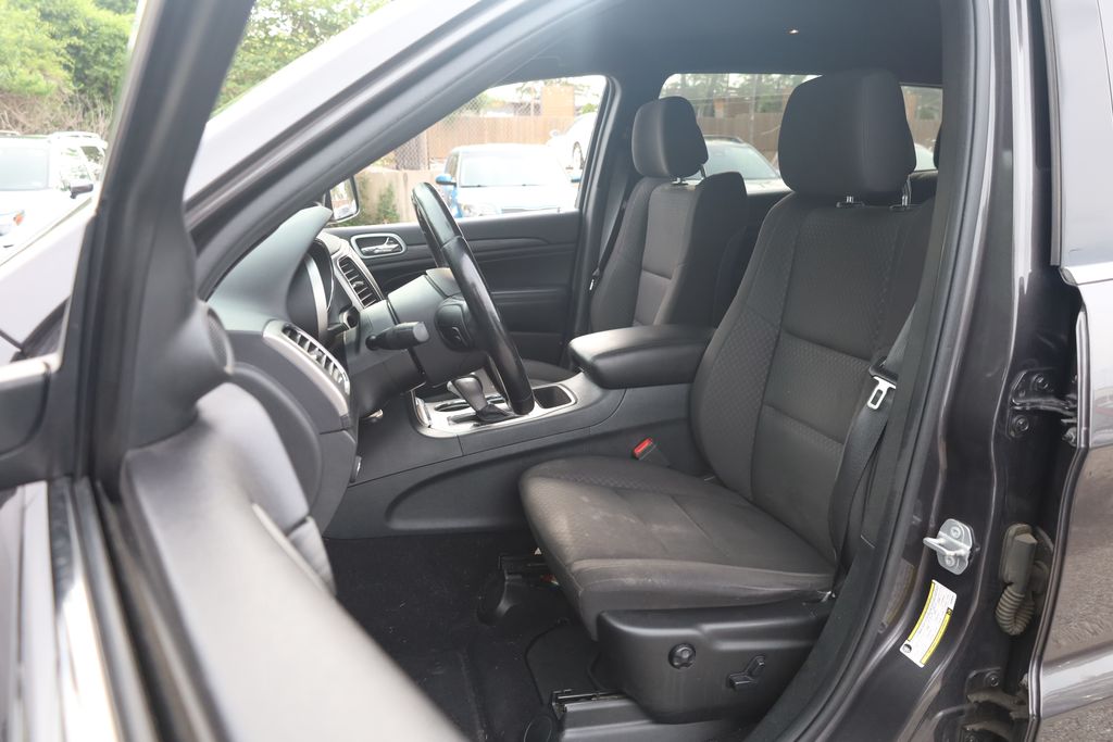 used 2019 Jeep Grand Cherokee car, priced at $16,849