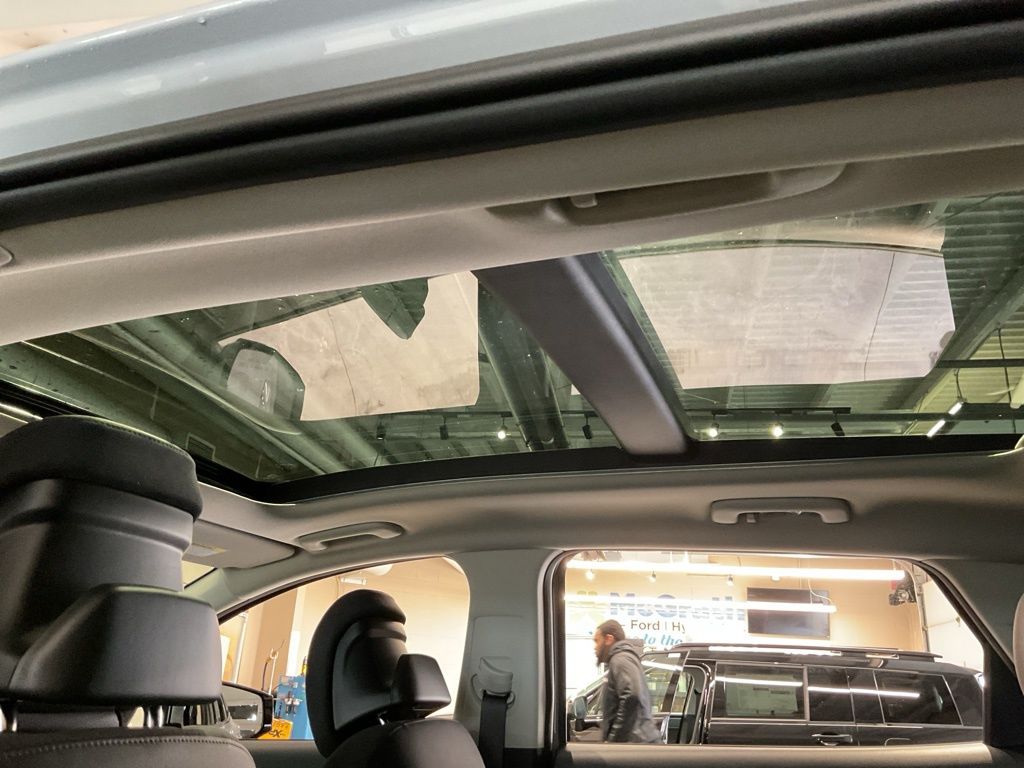 New 2026 Gray Kia SX-Prestige image 9