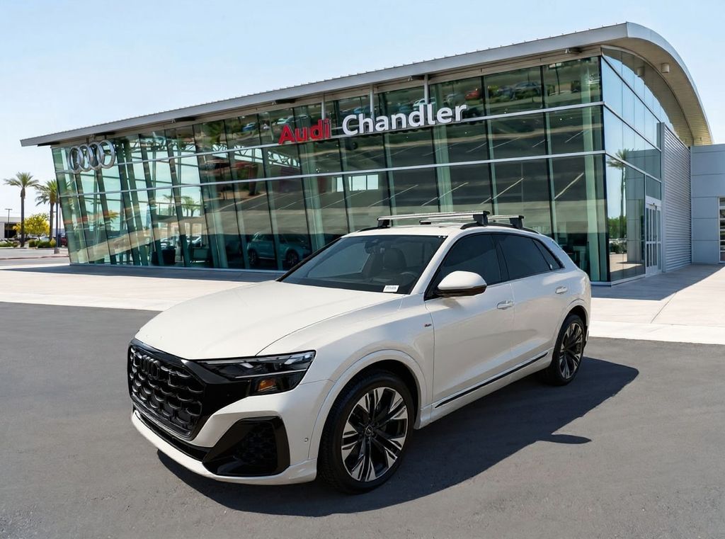 Thumbnail: 2026 Audi Q8 - 1
