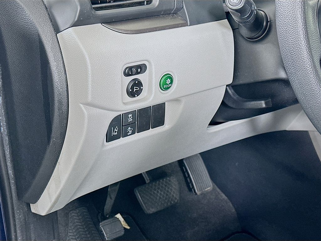 Thumbnail: 2017 Honda Pilot - 10