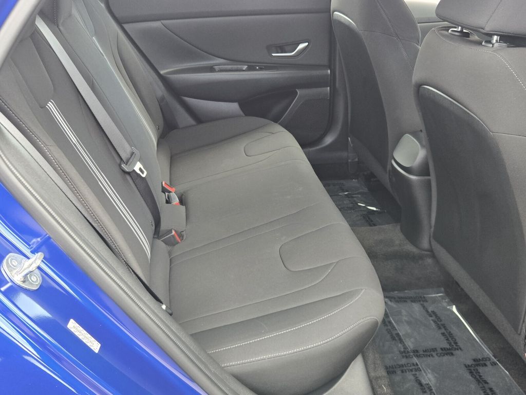 2023 Hyundai Elantra - $18,499