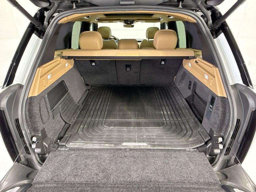 Thumbnail: 2025 Land Rover Range Rover - 27