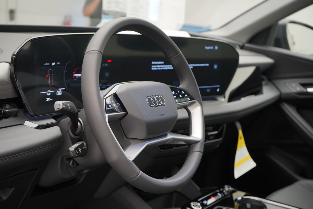 2025 Audi Q6 e-tron Premium 8