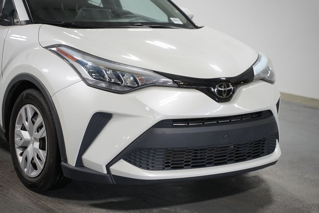 2021 Toyota C-HR LE 4
