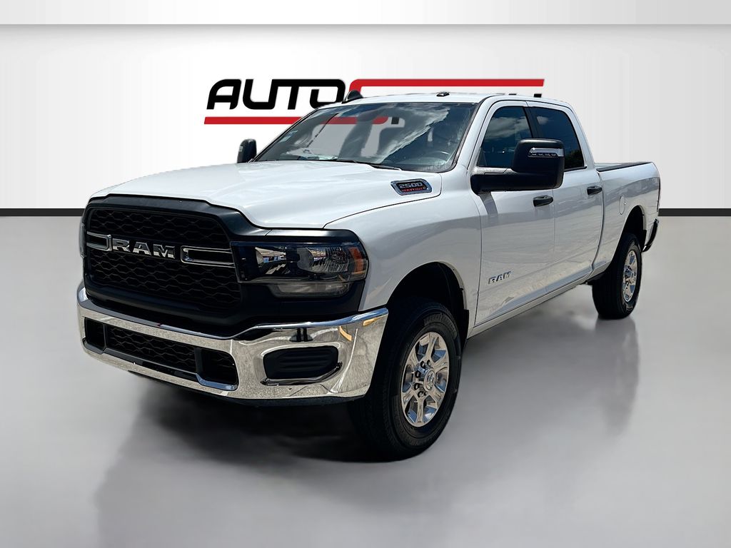 Used 2023 White Ram Big Horn image 3