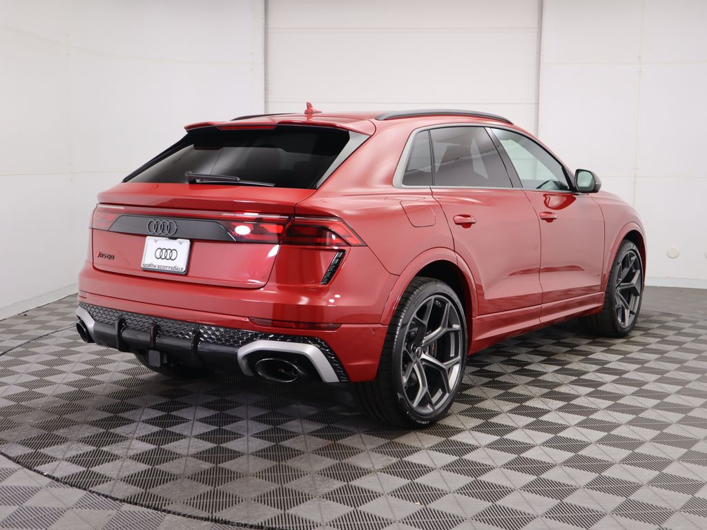2025 Audi RS Q8 4.0T 5
