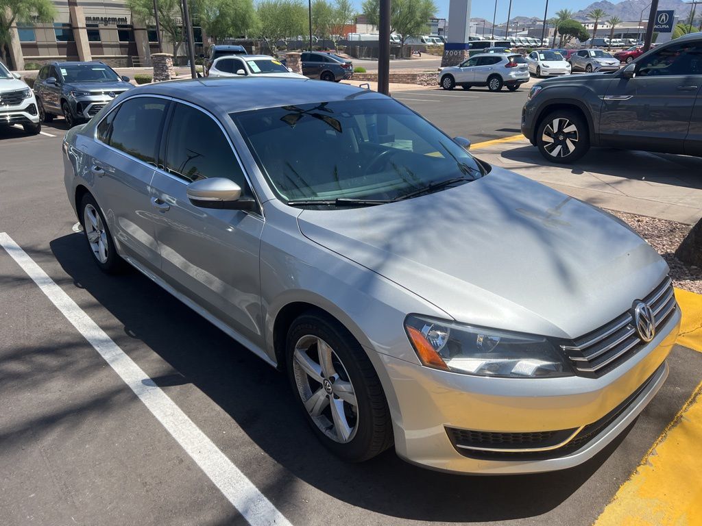 2013 Volkswagen Passat SE 3