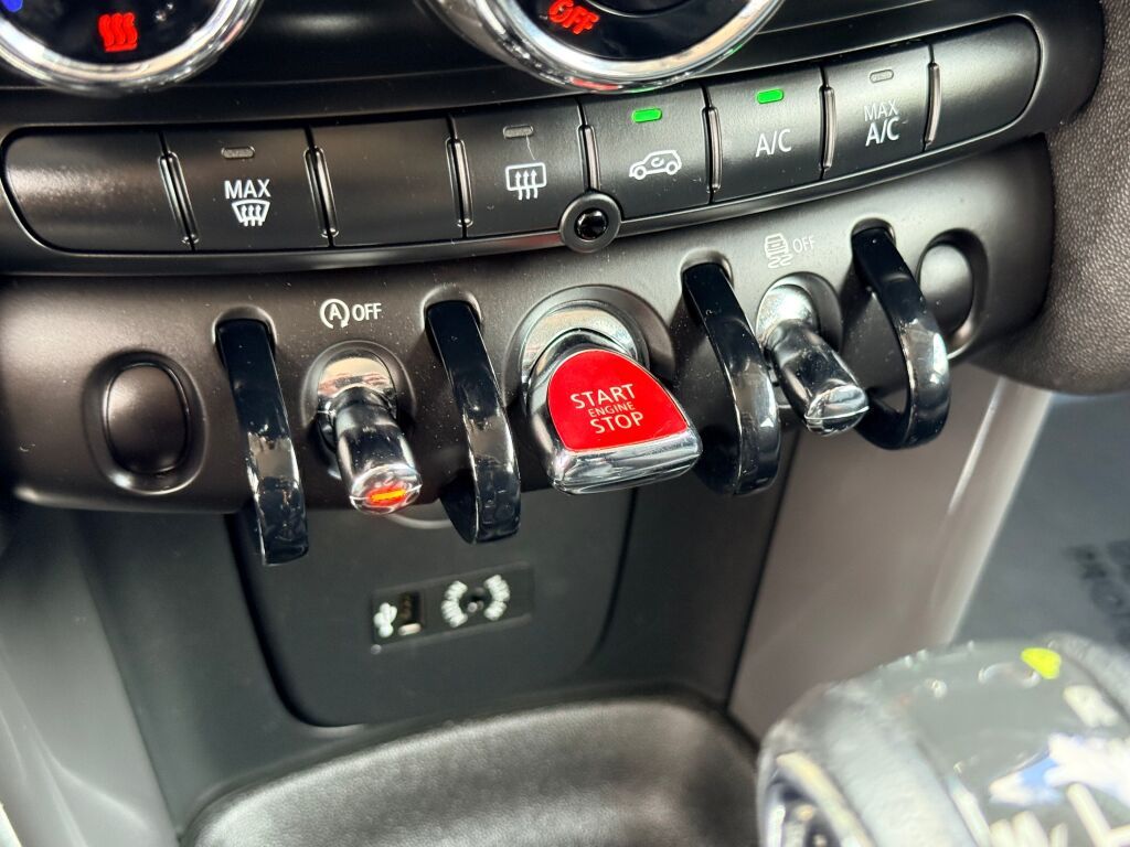 Thumbnail: 2017 MINI Cooper - 6