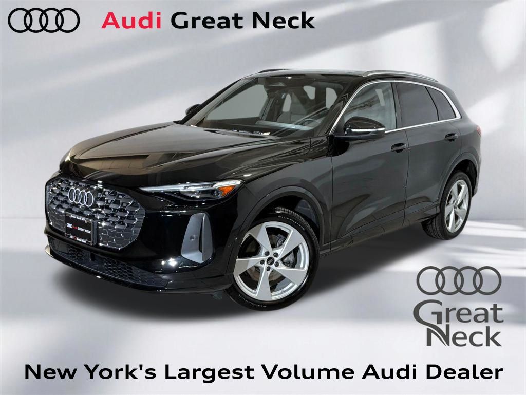 Mythos Black Metallic 2025 Audi Q5 quattro Premium Plus 40 TFSI SUV / Crossover All-Wheel Drive 7-Speed Automatic