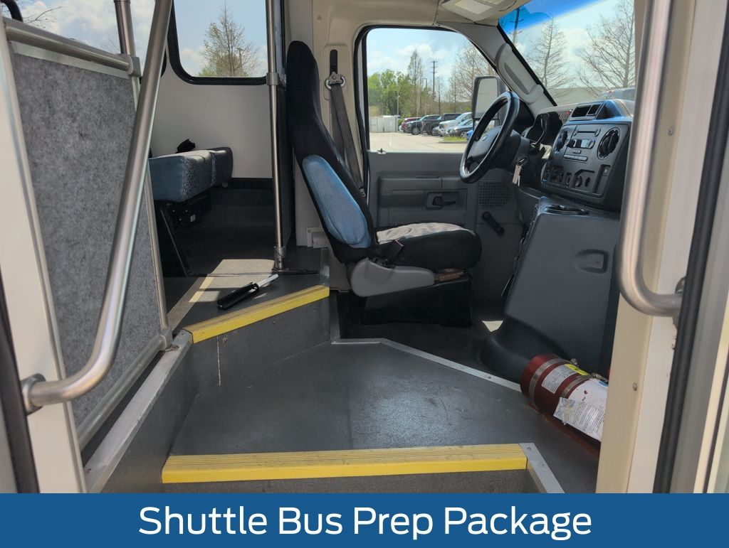 Used 2015 White Ford Base image 14