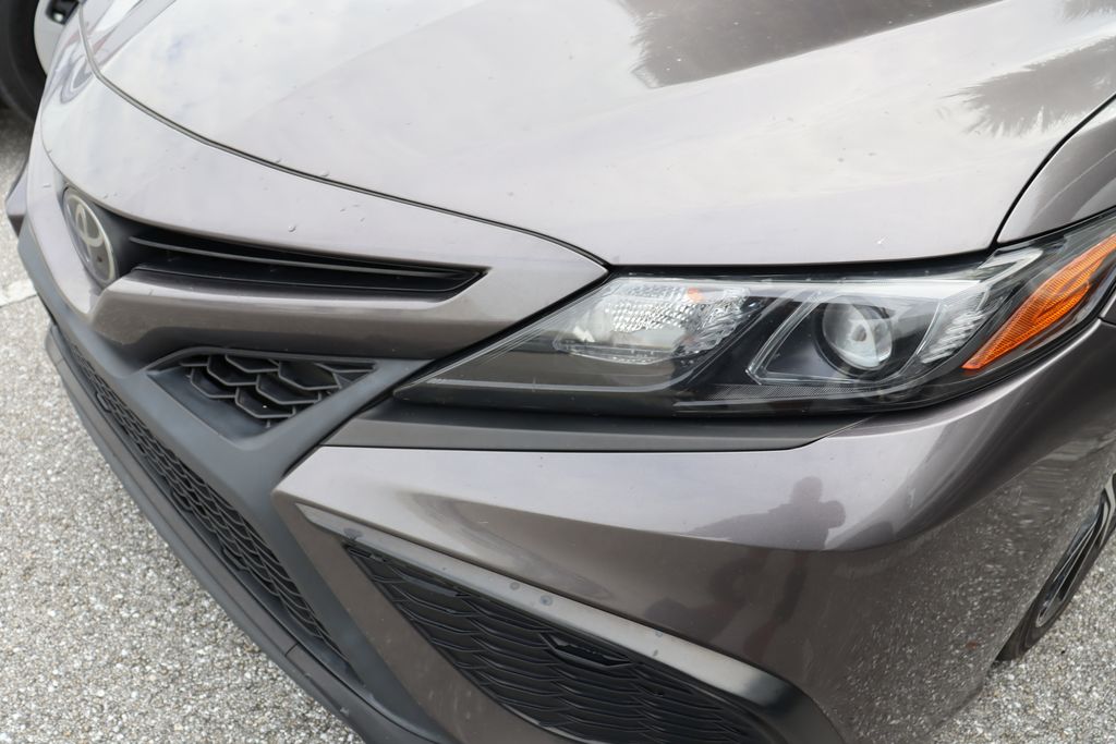 Thumbnail: 2022 Toyota Camry - 3