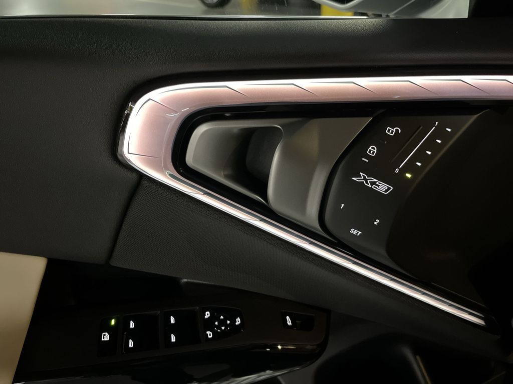 Thumbnail: 2026 BMW X3 - 13