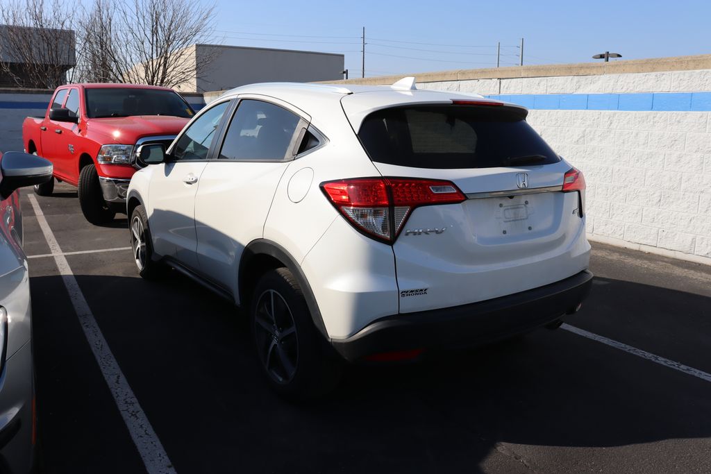 2022 Honda HR-V EX 2