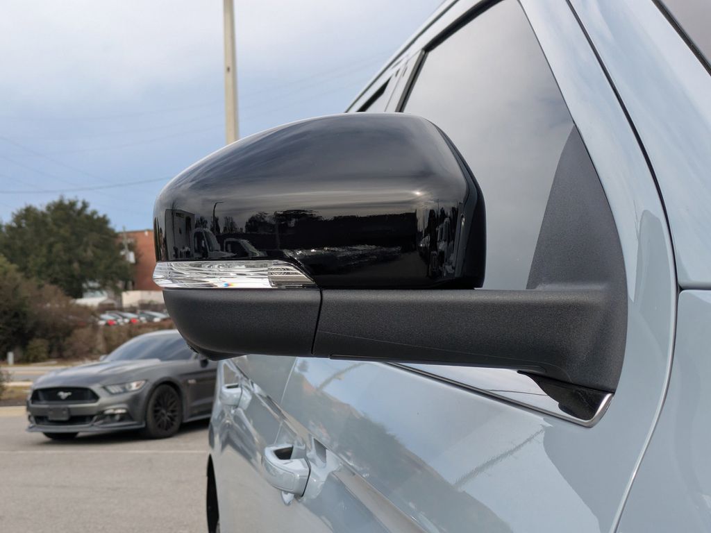 2025 Ford Expedition Active MAX