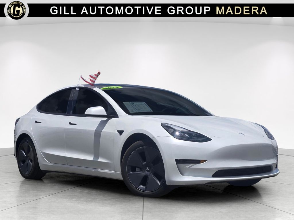 2023 Tesla Model 3 RWD