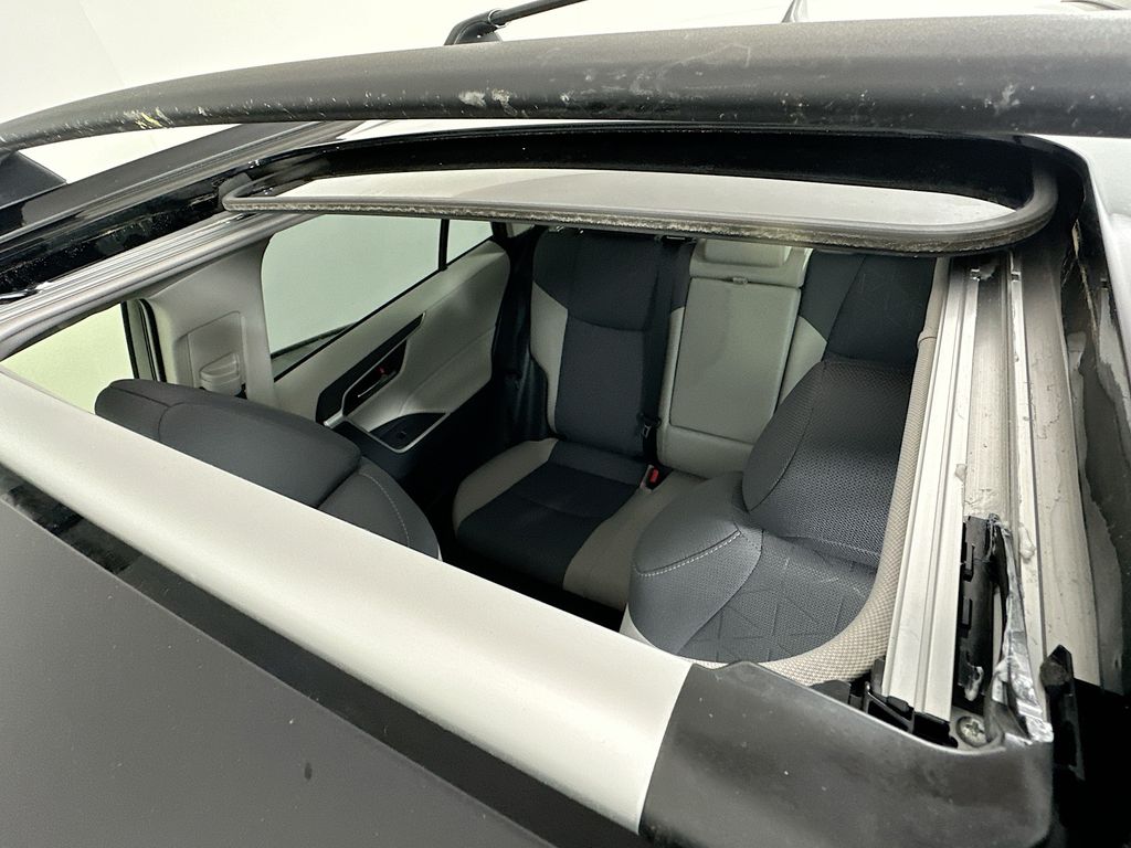 Thumbnail: 2025 Toyota RAV4 - 22