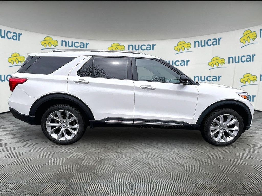 2022 Ford Explorer — photo 9