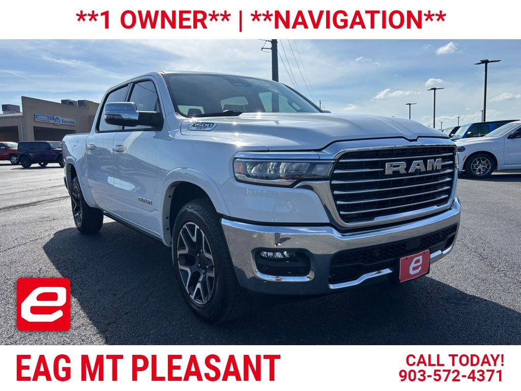2025 RAM 1500 Laramie Crew Cab 4WD