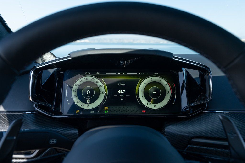 2026 Aston Martin Vantage Base - Photo 13