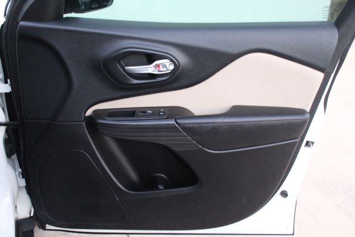 Used Car 2015 Jeep Cherokee  Latitude For Sale Under $10,000 In Georgetown, Texas