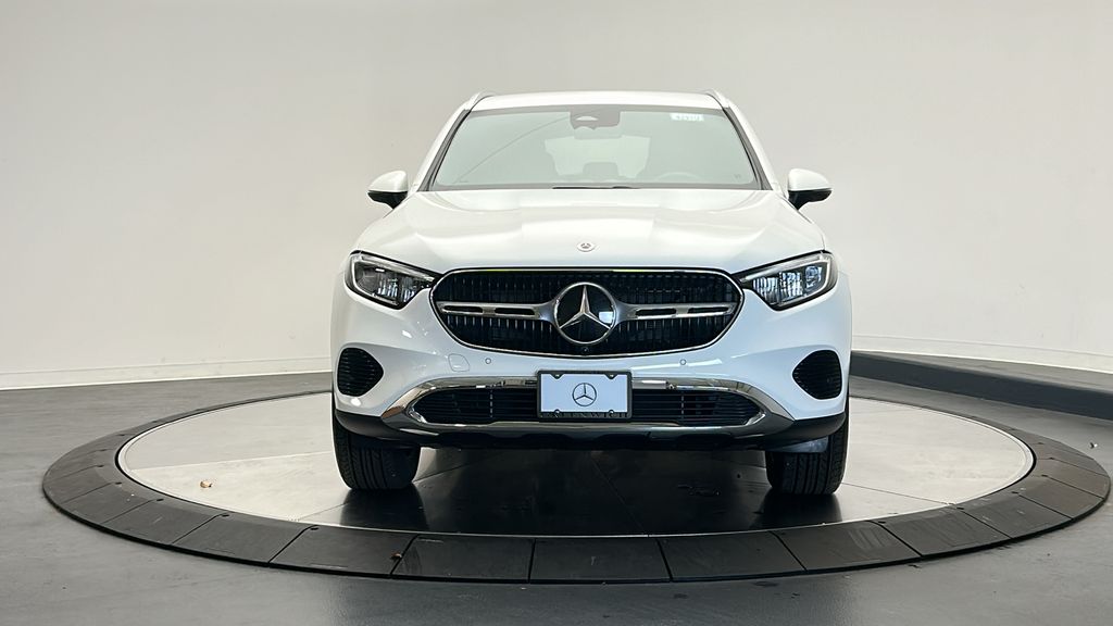 2024 Mercedes-Benz GLC 300 2