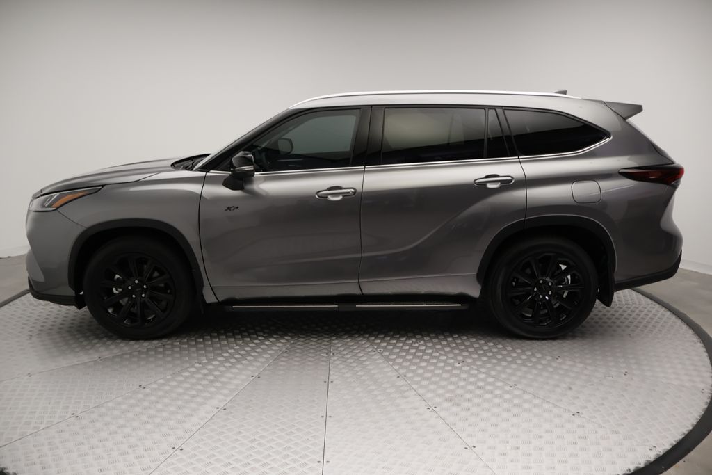 Thumbnail: 2026 Toyota Highlander - 12