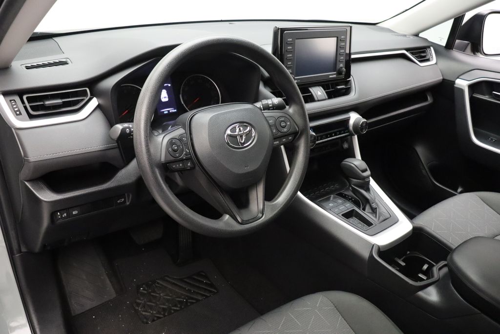 2022 Toyota RAV4 XLE 15