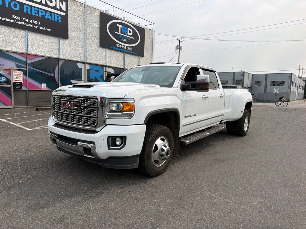 Summit White 2019 GMC Sierra 3500HD Pickup Truck Four-Wheel Drive 6-Speed Automatic