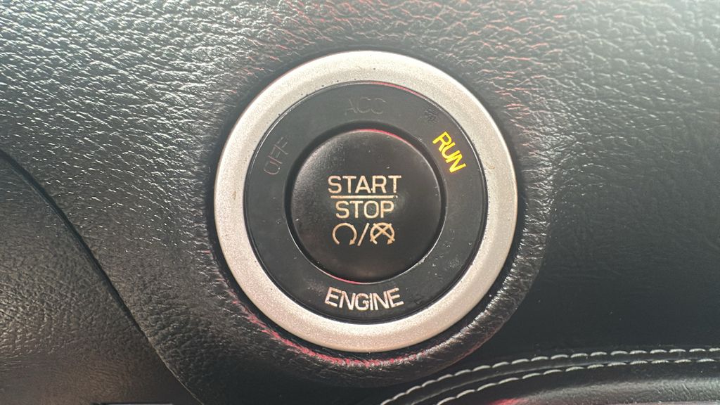 2015 Dodge Challenger R/T Black at Bravo Nissan