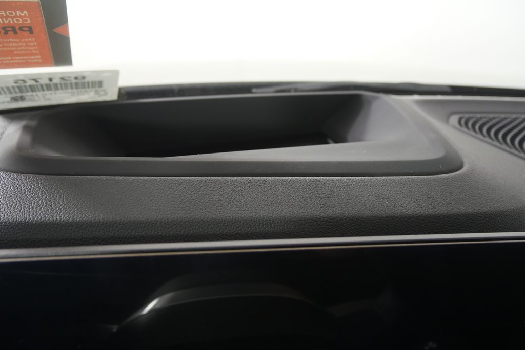 Thumbnail: 2026 BMW i4 - 17